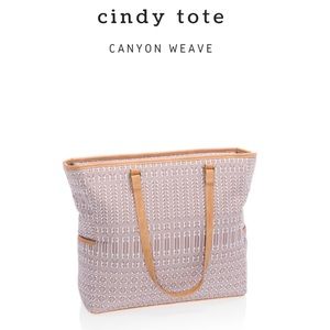 NWT Thirty-One “Cindy Tote”
